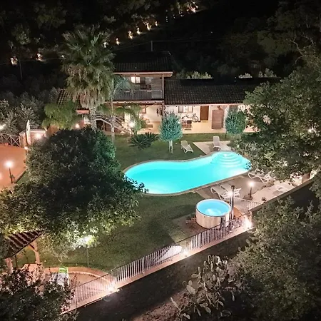 Casale Calabria Nocleg ze śniadaniem 4*