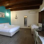 Casale Calabria Couette-café 4*