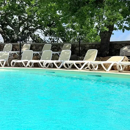 לינה וארוחת בוקר Casale Calabria 4*
