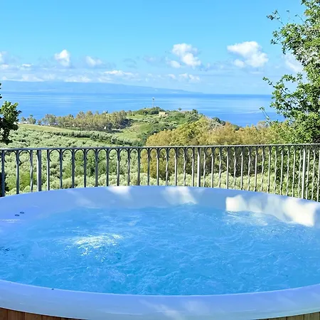 Casale Calabria ベッド・アンド・ブレックファスト ジッツェリーア