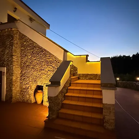 לינה וארוחת בוקר Casale Calabria ג'יצריה